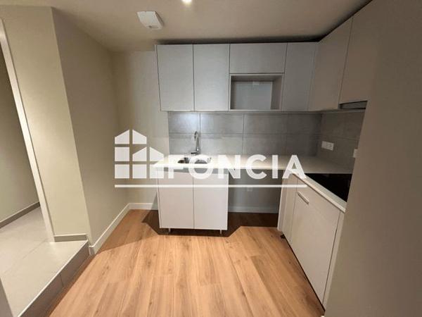 Location Appartement 2 pièces 41.1 m² - 3 RUE DU CHAT Angouleme 16000