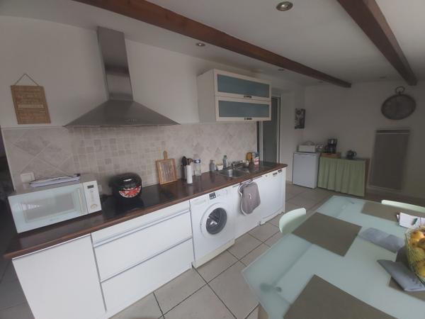 APPARTEMENT T3 A LOUER A L'ANNEE - 1er étage