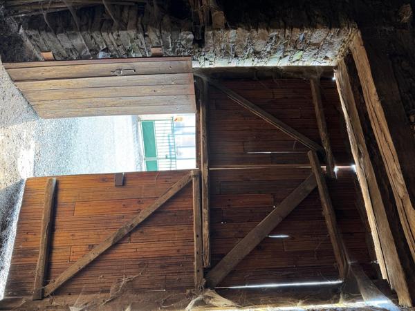 GRANGE pour stockage ou ATELIER