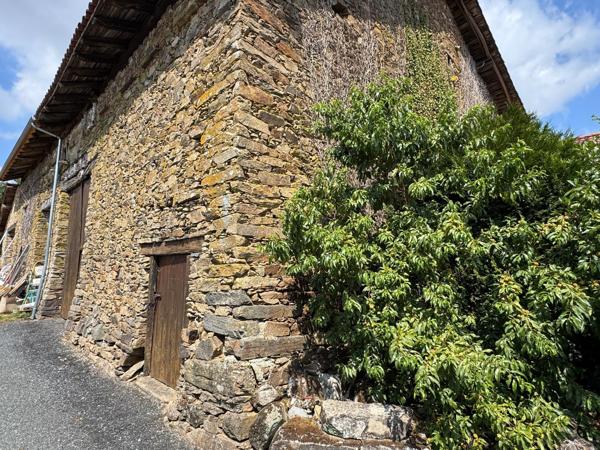 GRANGE pour stockage ou ATELIER