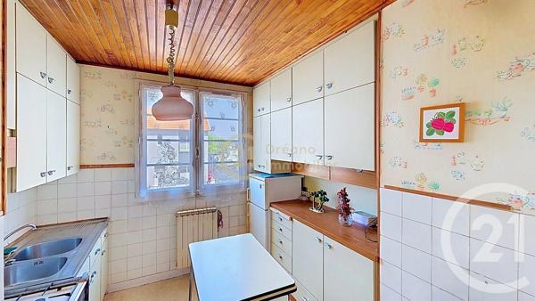 Maison à vendre  4 pièces - 115 m 2   BRUZ  - 35