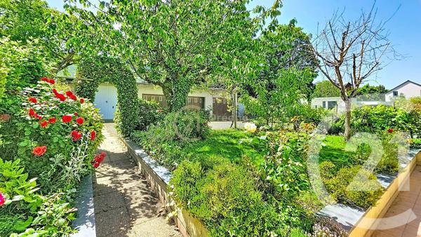 Maison à vendre  4 pièces - 115 m 2   BRUZ  - 35