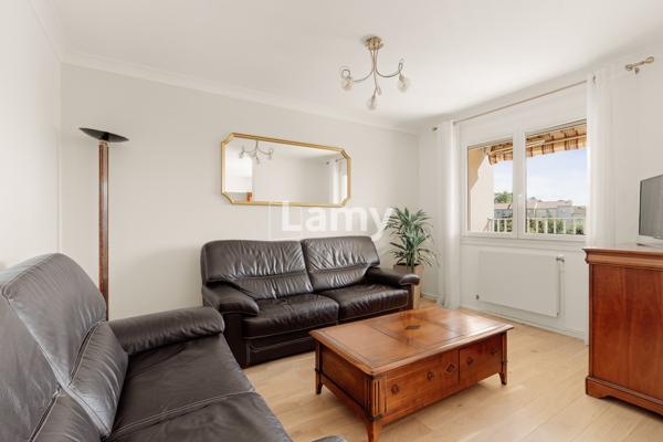 Appartement t5 avec parking et cave. garage en sus 27k€