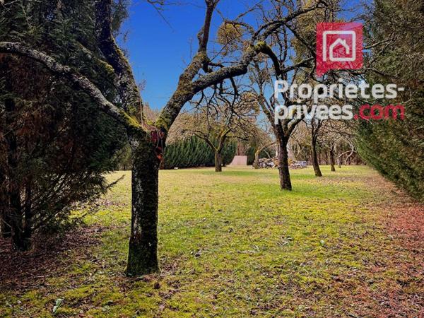 54200 LUCEY -Terrain 1433 m2 avec verger/Sécurisé/parking/Portail 5m20/35990HAI