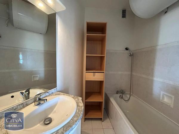 Appartement à louer 1 pièce 32.27m² Grenoble (38000)