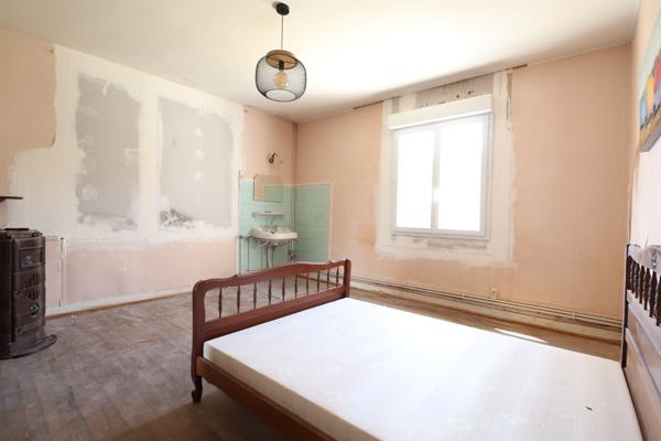 SAINT PALAIS SUR MER - 400 M PLAGE DU BUREAU ET DES COMMERCES - APPARTEMENT 87 M² HABITABLES AVEC JARDIN