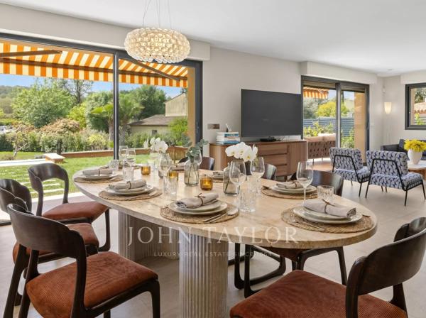 Villa familiale avec 6 chambres à louer Mougins - Domaine privé, piscine chauffée, 6 chambres