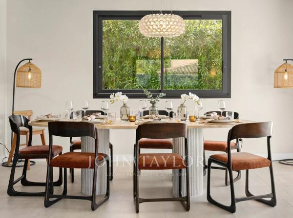 Villa familiale avec 6 chambres à louer Mougins - Domaine privé, piscine chauffée, 6 chambres