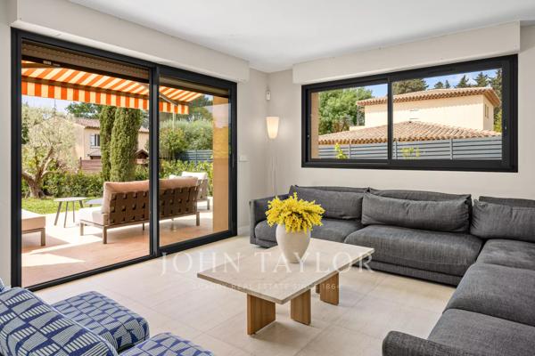 Villa familiale avec 6 chambres à louer Mougins - Domaine privé, piscine chauffée, 6 chambres