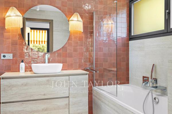 Villa familiale avec 6 chambres à louer Mougins - Domaine privé, piscine chauffée, 6 chambres