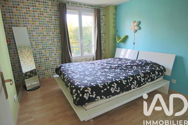Maison à vendre 6 pièces 109 m² Savigny-le-Temple