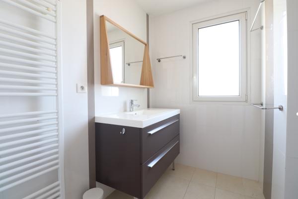 ROYAN - QUARTIER DU PARC - 200 M PLAGE ET COMMERCES - Belle Villa avec Piscine et Dépendance