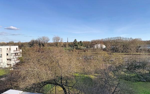 Appartement à vendre    4 pièces • 100,49 m2 Suresnes