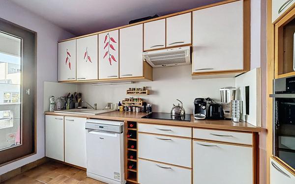 Appartement à vendre    4 pièces • 100,49 m2 Suresnes