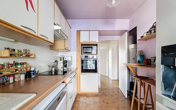 Appartement à vendre    4 pièces • 100,49 m2 Suresnes