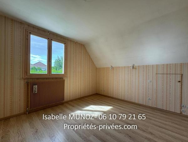 Cournon, maison indépendante F5 avec dépendances et jardin