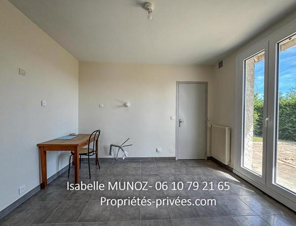 Cournon, maison indépendante F5 avec dépendances et jardin