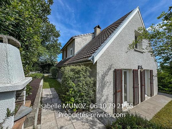 Cournon, maison indépendante F5 avec dépendances et jardin