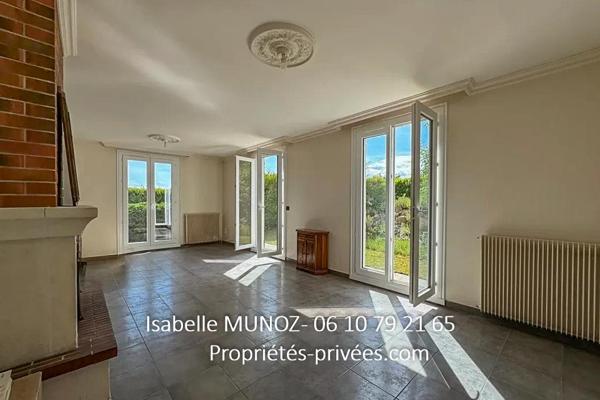 Cournon, maison indépendante F5 avec dépendances et jardin