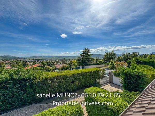 Cournon, maison indépendante F5 avec dépendances et jardin
