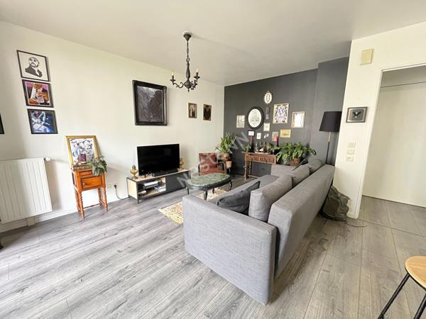 APPARTEMENT T2- RENNES - BEAUREGARD - LUMINEUX - BALCON - PARKING
