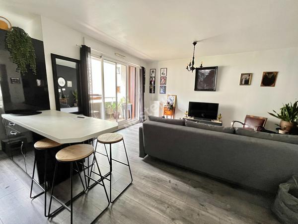 APPARTEMENT T2- RENNES - BEAUREGARD - LUMINEUX - BALCON - PARKING