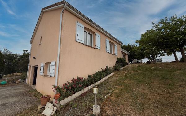 Maison à vendre    4 pièces •  Coussac-Bonneval