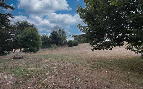 Maison à vendre    4 pièces •  Coussac-Bonneval