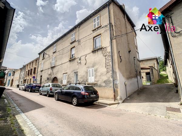 Renaison (42370) A VENDRE- RENAISON CENTRE- IMMEUBLE + ANCIEN CUVAGE