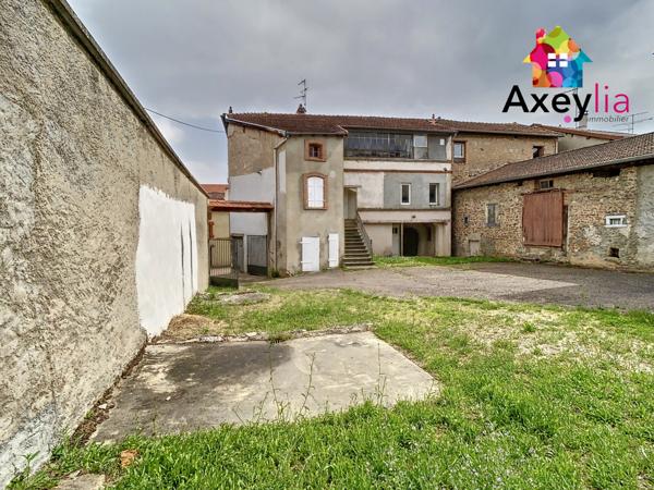 Renaison (42370) A VENDRE- RENAISON CENTRE- IMMEUBLE + ANCIEN CUVAGE