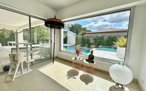 Maison à vendre    6 pièces • 180 m2 Eysines