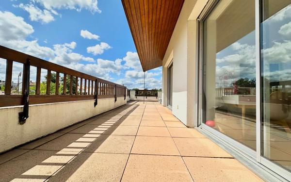 Maison à vendre    6 pièces • 180 m2 Eysines