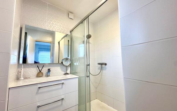 Maison à vendre    6 pièces • 180 m2 Eysines