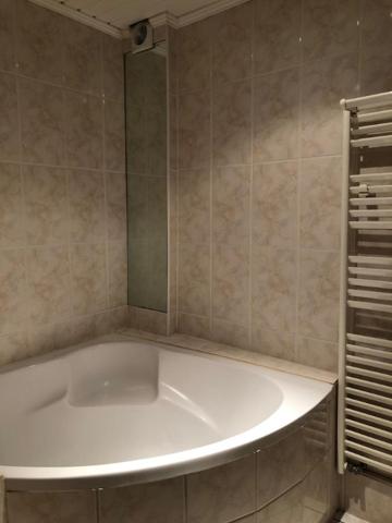 Maison MONTLIGNON - 4 pièces - 54 m²