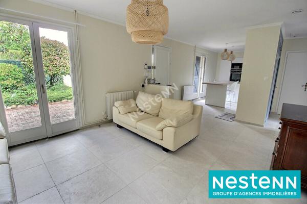 MEYZIEU, SECTEUR CALABRES, PLAIN PIED, RENOVÉE, 3 CHAMBRES