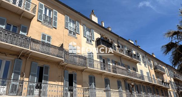 À vendre Studio 30 m² - Hyères 83400