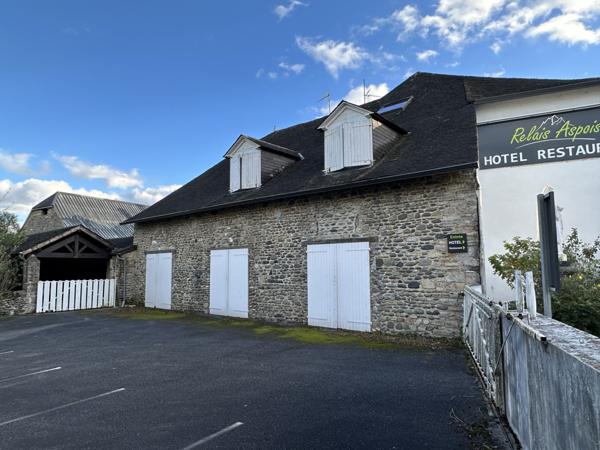 Gurmençon (64400) Immeuble de 1120 m² d'exploitation à Gurmençon