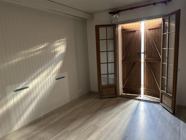 Gurmençon (64400) Immeuble de 1120 m² d'exploitation à Gurmençon