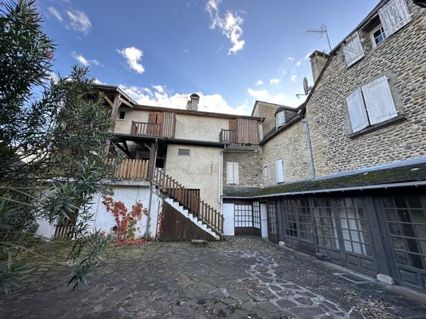 Gurmençon (64400) Immeuble de 1120 m² d'exploitation à Gurmençon