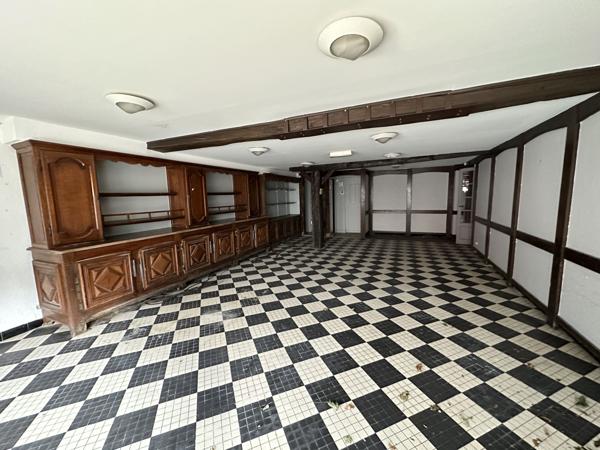 Gurmençon (64400) Immeuble de 1120 m² d'exploitation à Gurmençon