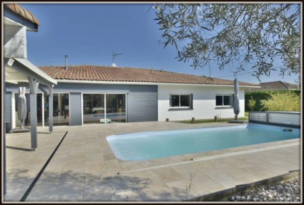 PROCHE DAX ( 10 mn côté EST ) - MAGNIFIQUE VILLA T7 de 2007 Plain Pied - PISCINE - 4 SALLES D'EAU