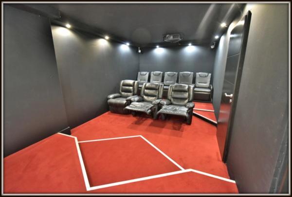 PROCHE DAX ( 10 mn côté EST ) - MAGNIFIQUE VILLA T7 de 2007 Plain Pied - PISCINE - 4 SALLES D'EAU