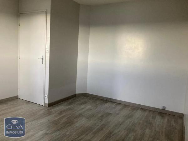 Appartement à louer 1 pièce 25.8m² Mâcon (71000)