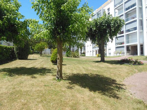 Marché central - 2 pièces 50 m2 - Balcon, Cave, Parking et Ascenseur