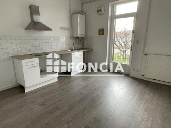 Location Appartement 2 pièces 45.1 m² - 2 RUE MAMESSIER Mably 42300