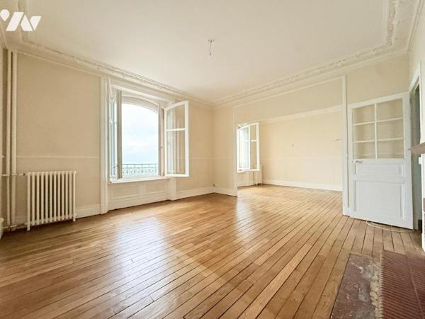 SAINT MALO - Chaussée du Sillon - Appartement vue mer avec ascenseur.