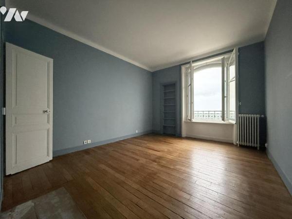 SAINT MALO - Chaussée du Sillon - Appartement vue mer avec ascenseur.
