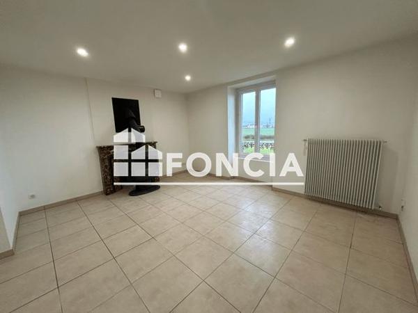 Location Maison 5 pièces 116.14 m² - ROUTE TOURISTIQUE DU BELVERDER Commelle Vernay 42120