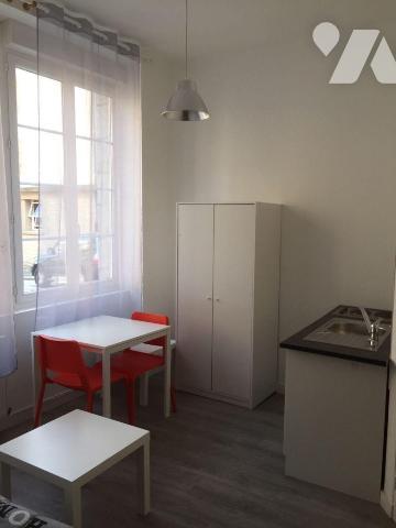 Immeuble à Vendre à Fougères (35300) en Ille-et-Vilaine (35)

Exclusivement à l'Etude, Haute ...