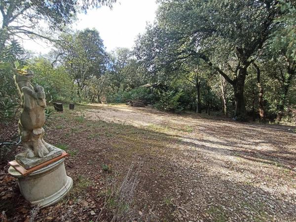 Terrain 8706m² avec cabanon, mobil home et chalet, Les granges gontardes, 290 000